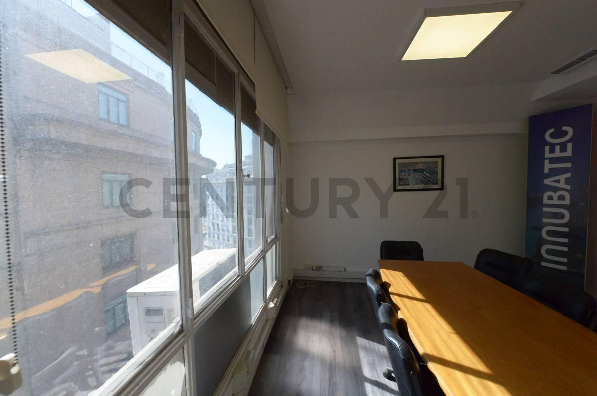 Foto de Alquiler Oficina Corporativa de Categoría 120m² - Microcentro, CABA., imagen 3