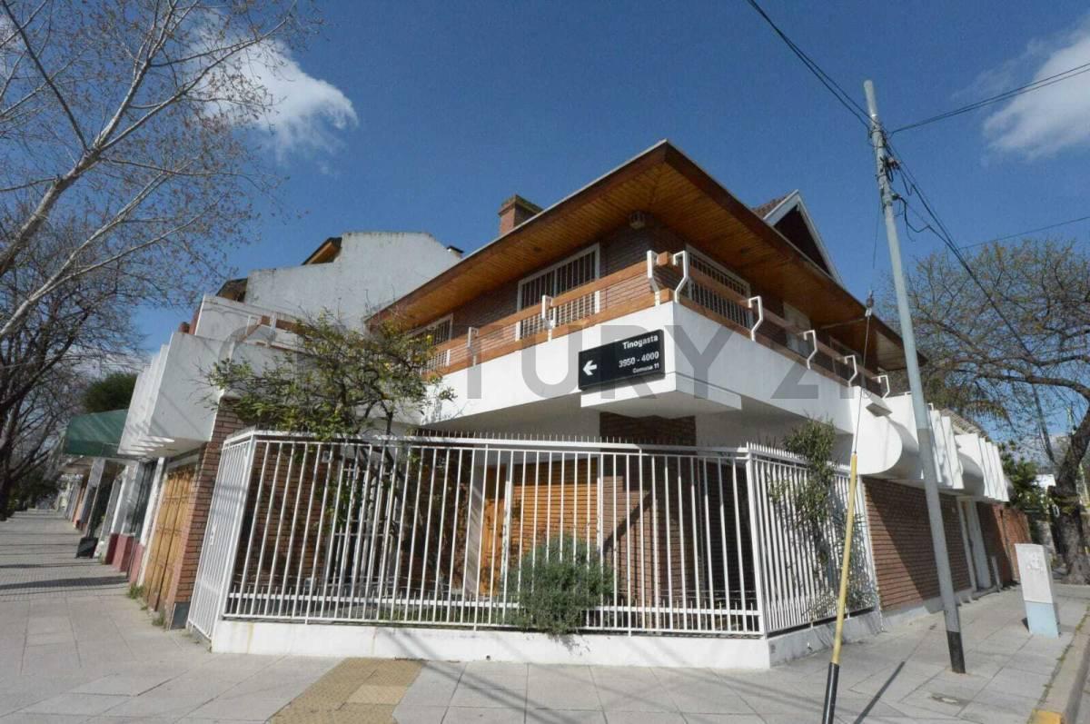 Foto de Venta hermosa Casa 5 ambientes en Villa Devoto, imagen 1