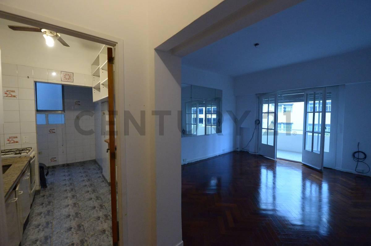 Foto de Excelente departamento de 3 ambientes en ubicación privilegiada – Apto, imagen 1