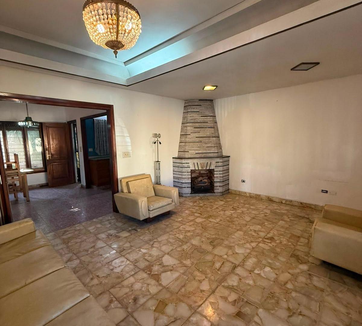 Foto de Casa con Local – en Quilmes Oeste, imagen 2