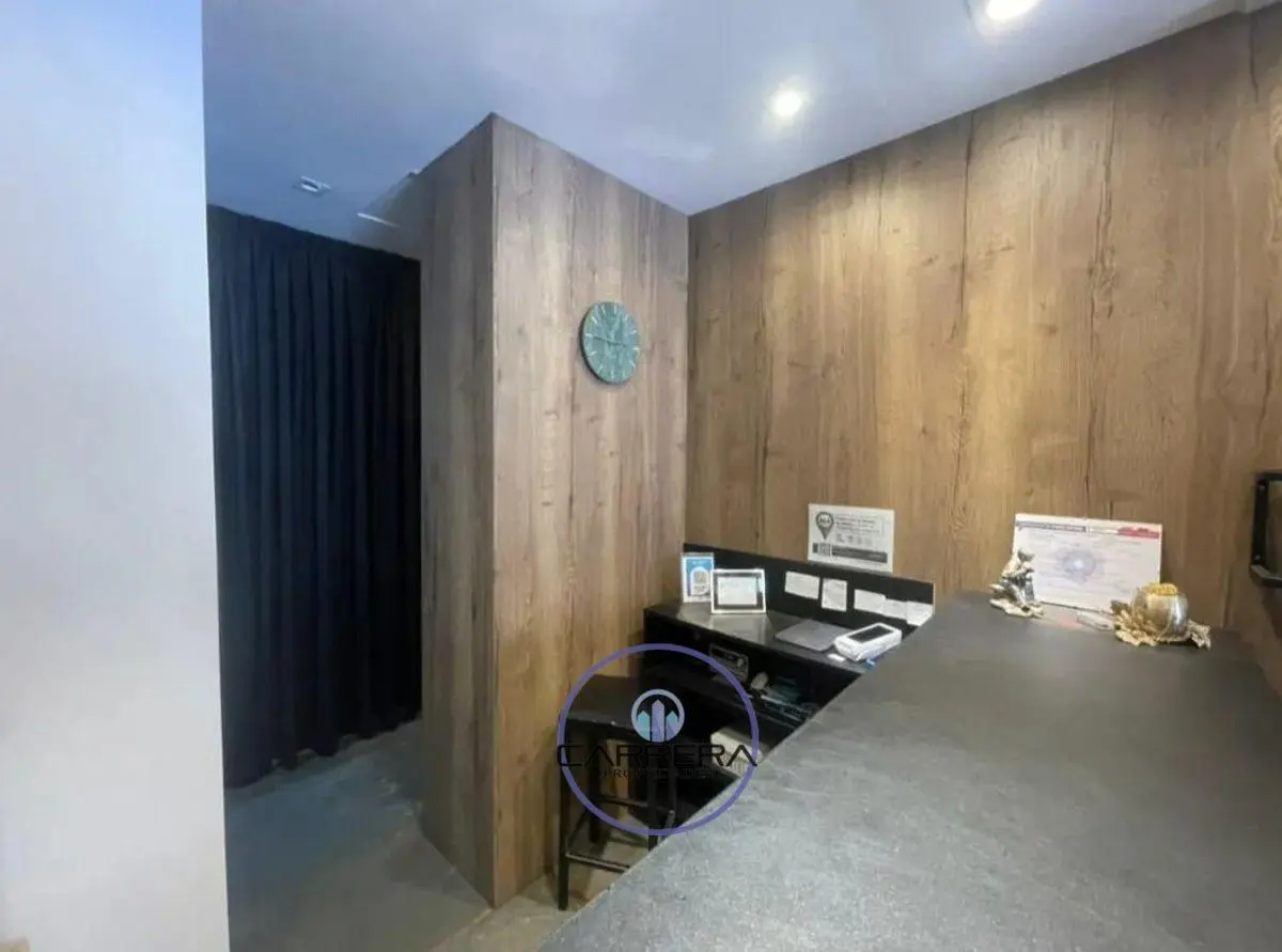 ALQUILER LOCAL COMERCIAL- PREMIUM- CALLE 8 E/ 48 Y 49- LA PLATA CENTRO 4