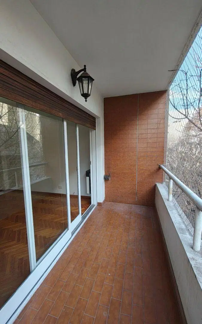 Alquiler 3 Ambientes con Balcon al frente y Cochera- Reciclado- Palermo/ Belgrano 8
