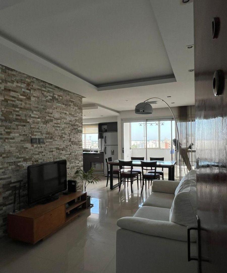 Foto de Alquiler De Departamento 2 Dormitorios + escritorio frente a Parque, imagen 3