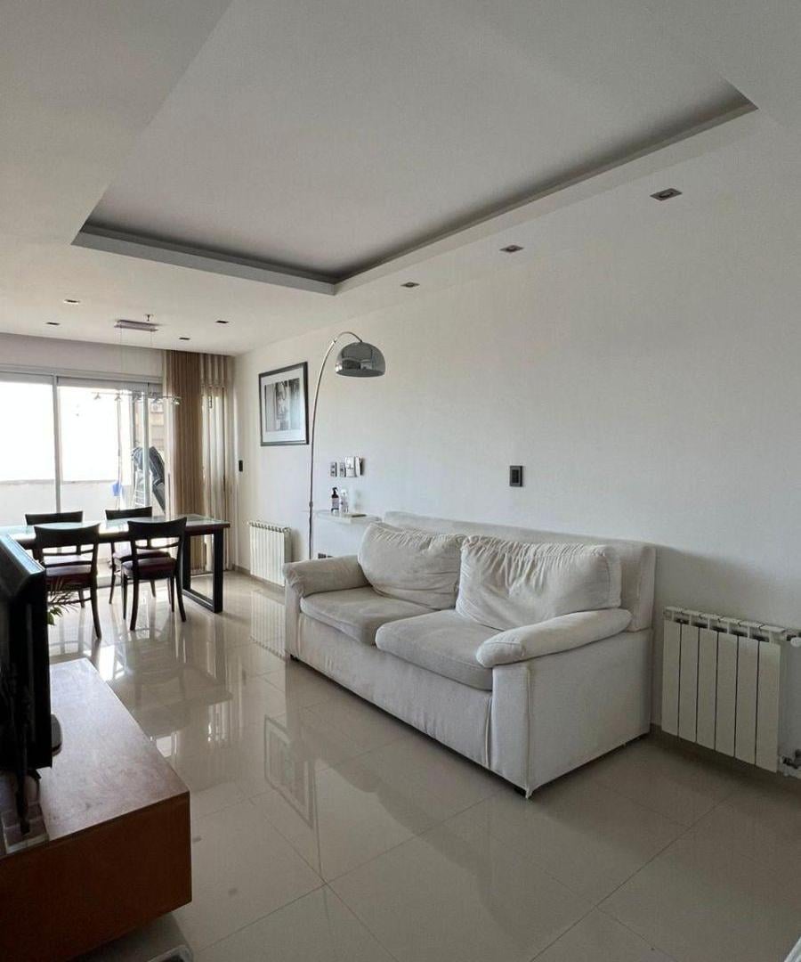 Foto de Alquiler De Departamento 2 Dormitorios + escritorio frente a Parque, imagen 1