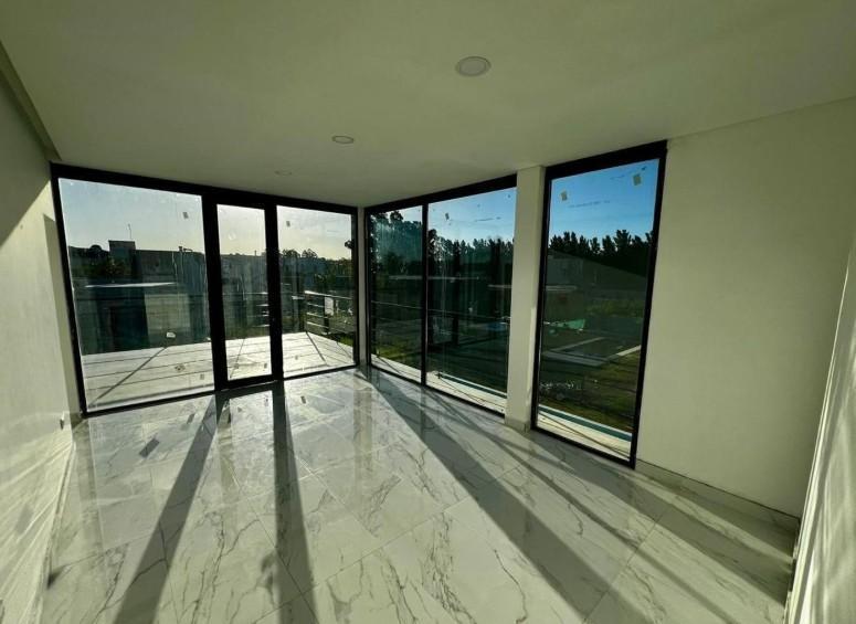 Venta Casa en Lagos de Canning 5