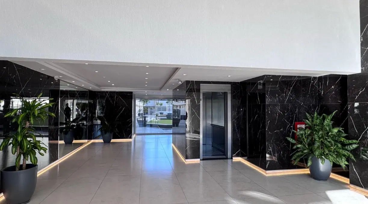 Departamento en alquiler en Canning Center 2
