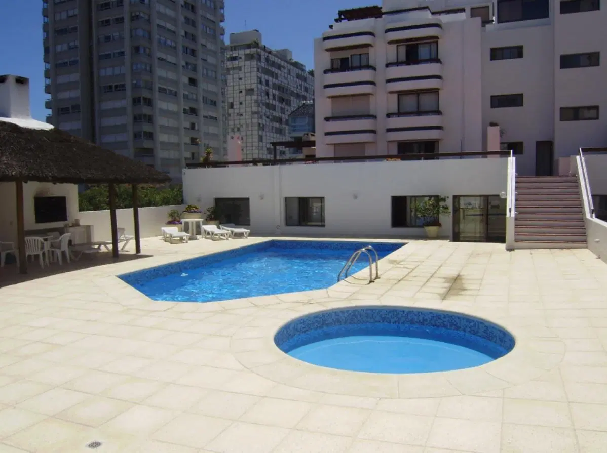 Departamento en venta en Punta del Este 2