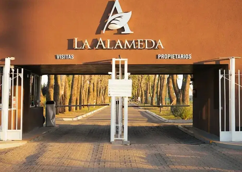 Terreno en venta en La Alameda 2