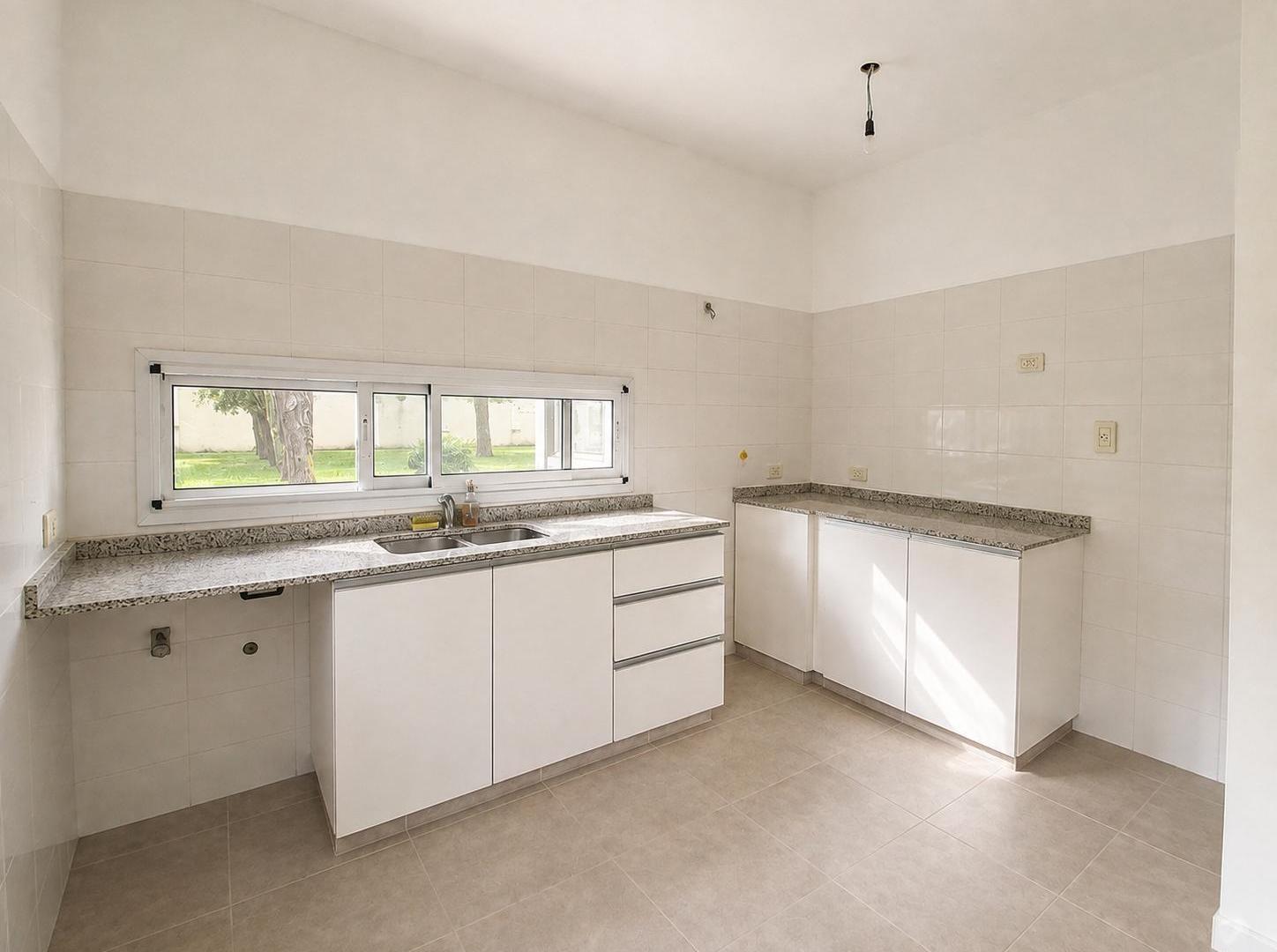 Foto de Terreno en venta en Barrio El Molino Cañuelas, imagen 4