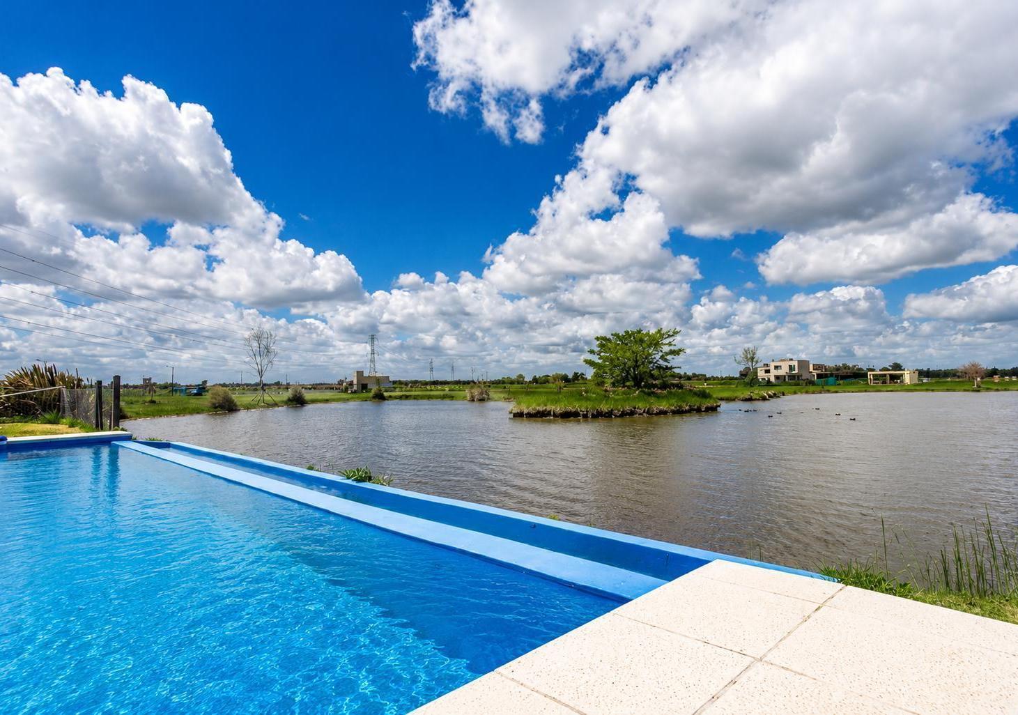 Foto de Terreno en venta en Barrio Laguna Azul, imagen 5