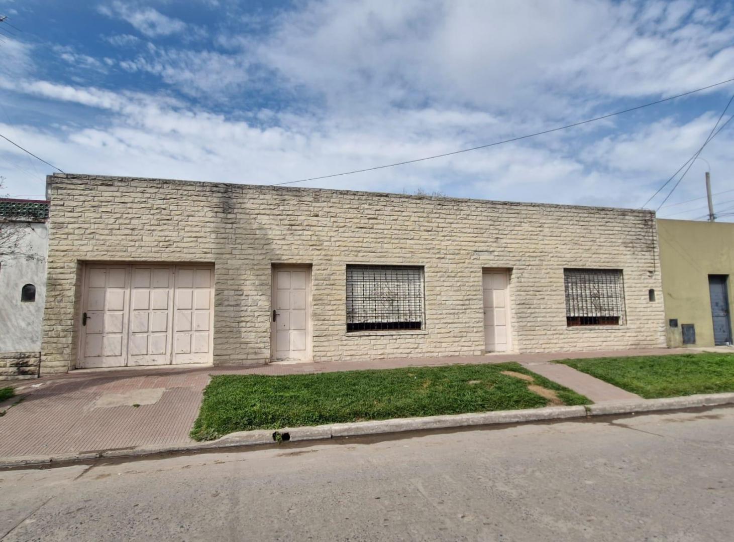 Foto de Casa en venta 3 ambientes en Cañuelas, imagen 1