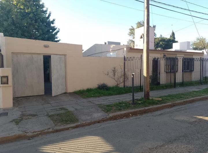ALQUILO DPTO 2 DOR BARRIO POETA LUGONES 2