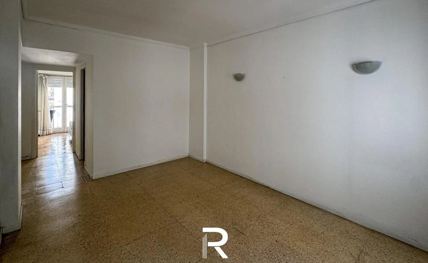 DEPARTAMENTO 2 AMBIENTES - PLAZA COLÓN 2