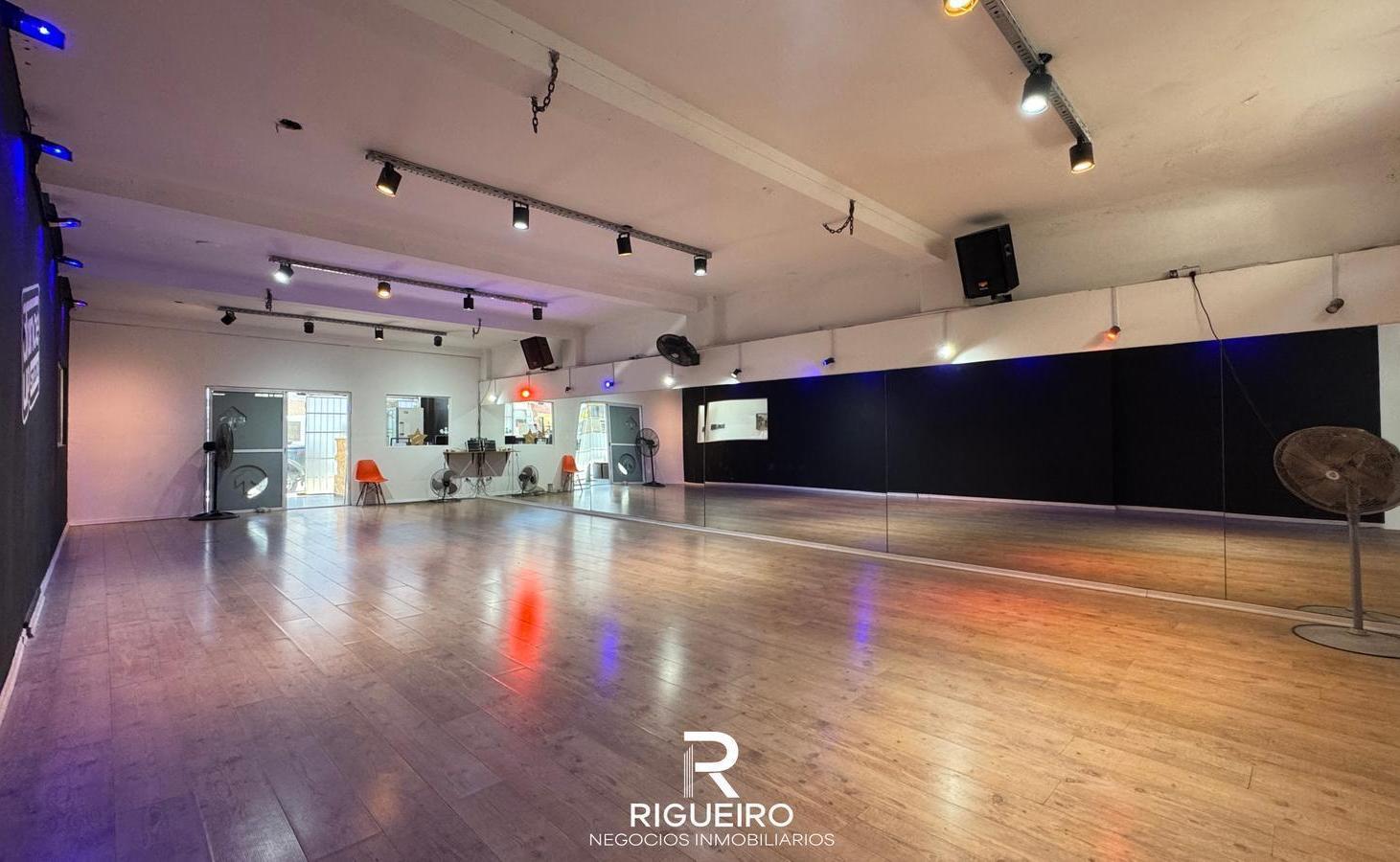 Foto de LOCAL COMERCIAL CON POTENCIAL DE AMPLIACIÓN EN ALTURA – NUEVA POMPEYA, imagen 1
