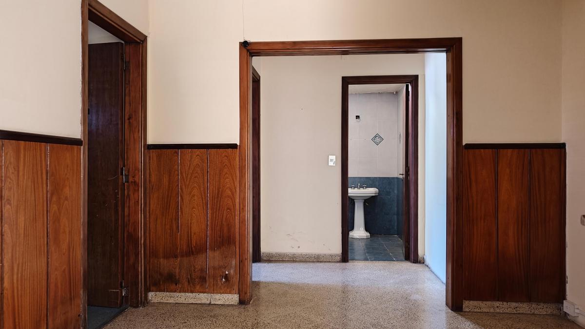 Lote Céntrico de 10x21 con Propiedad a Reciclar o Demoler 2