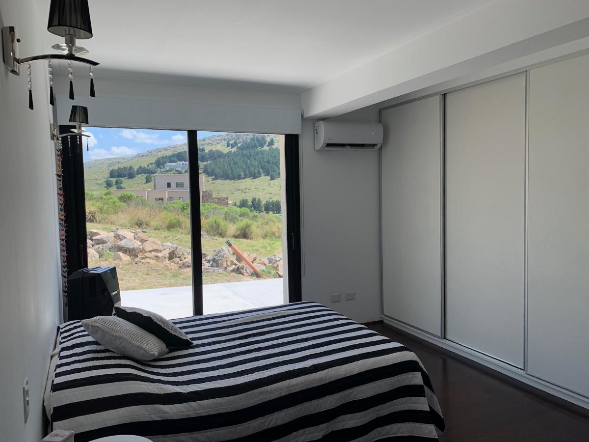 Moderna Casa de 500 m en Valle de Tandil Country Club 3