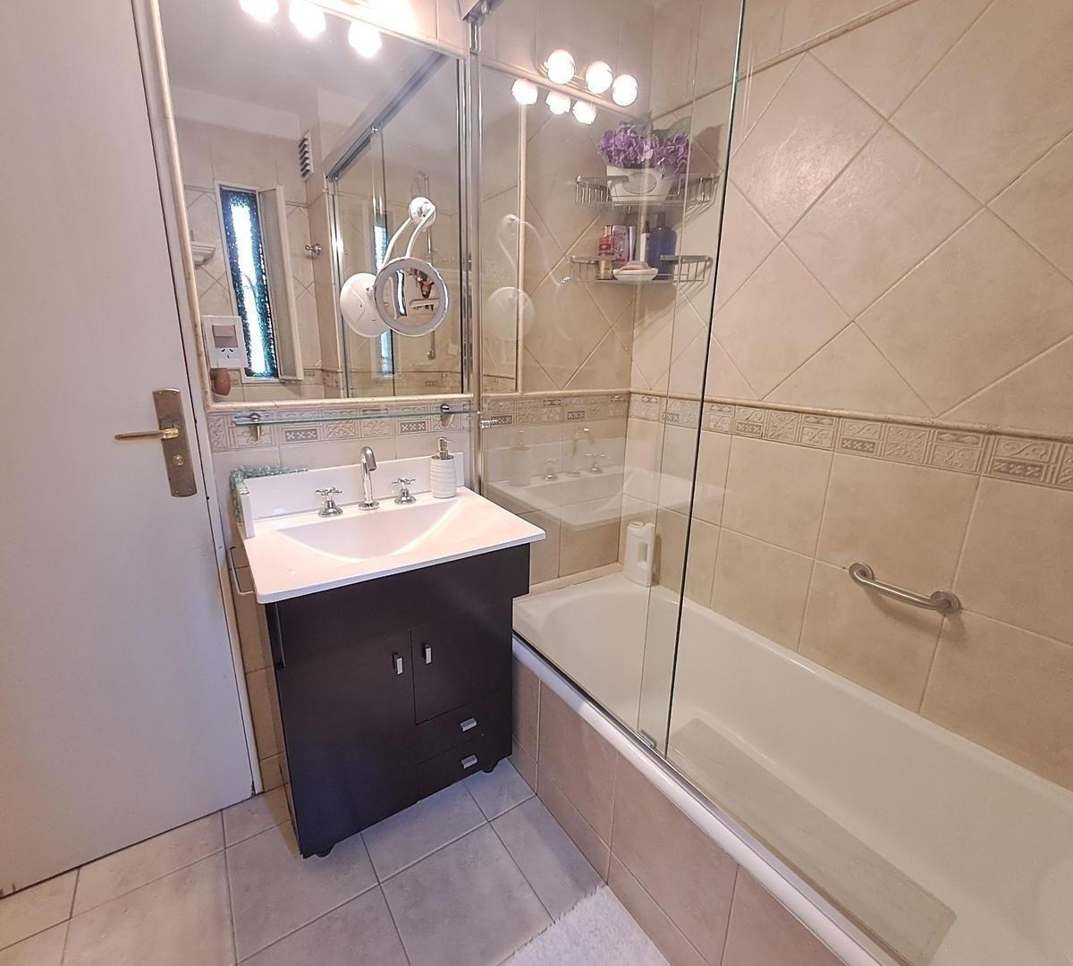 Venta Semipiso 4 Ambientes con Balcón Belgrano 3