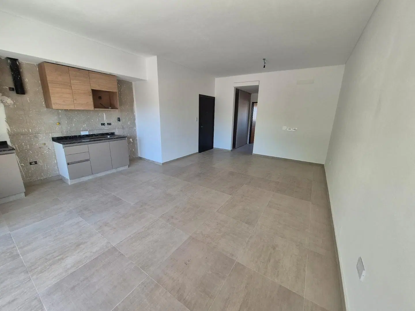 Venta Departamento 2 ambientes c/cochera a estrenar Quilmes 4
