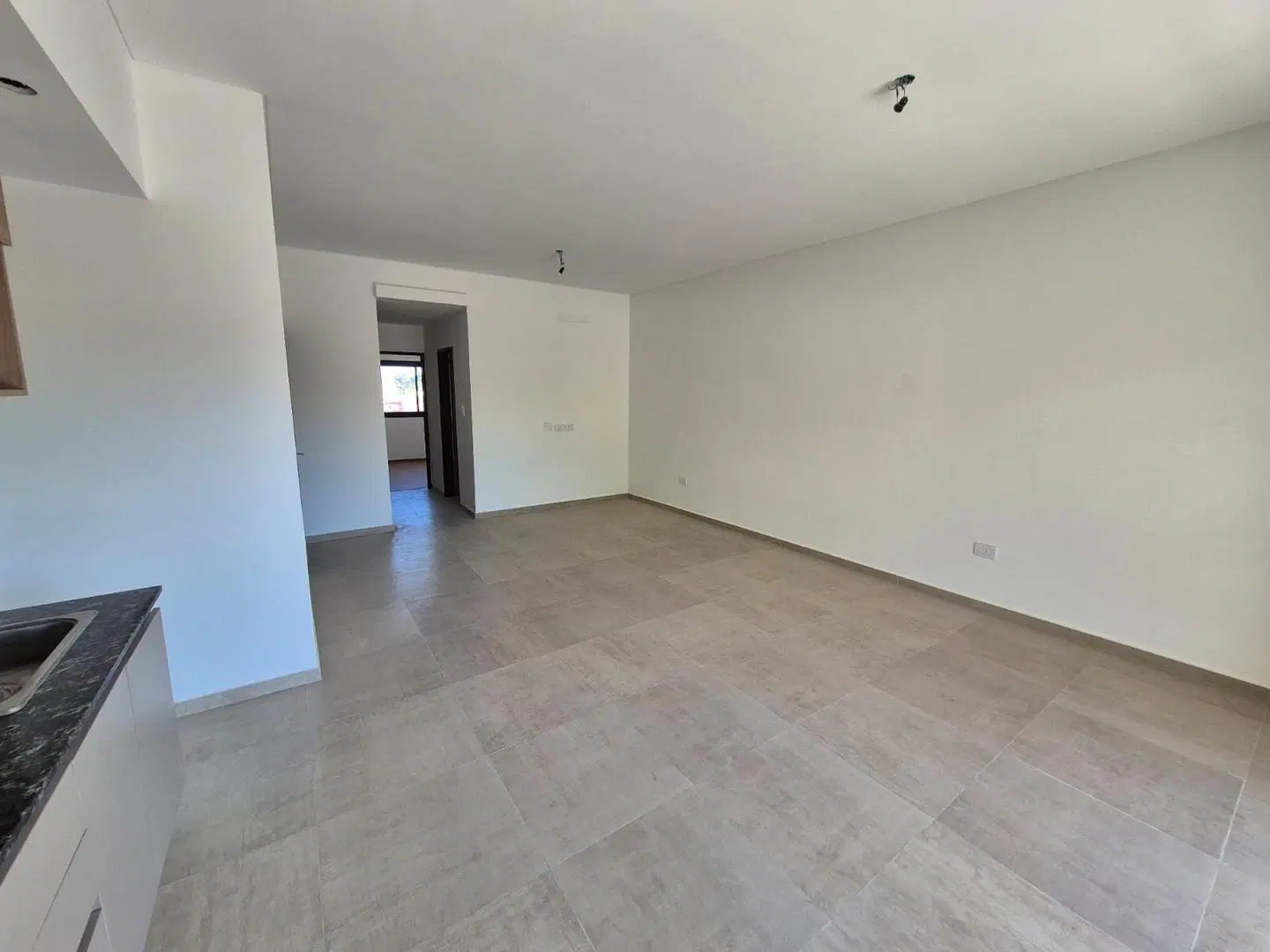 Venta Departamento 2 ambientes c/cochera a estrenar Quilmes 3