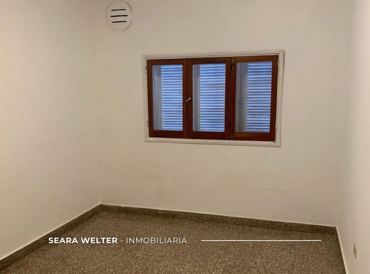 DEPARTAMENTO DOS DORMITORIOS Y ESCRITORIO EN VENTA - BARRIO CENTRO CÓRDOBA 2