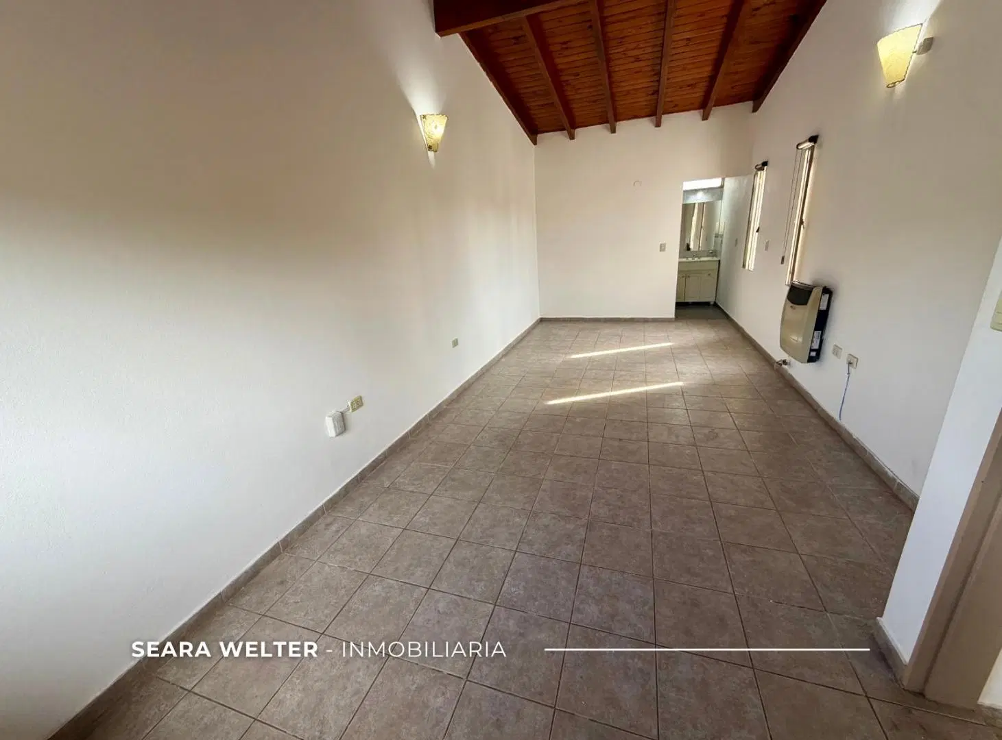 CASA EN ALQUILER - TRES DORMITORIOS - BARRIO JUNIORS 5
