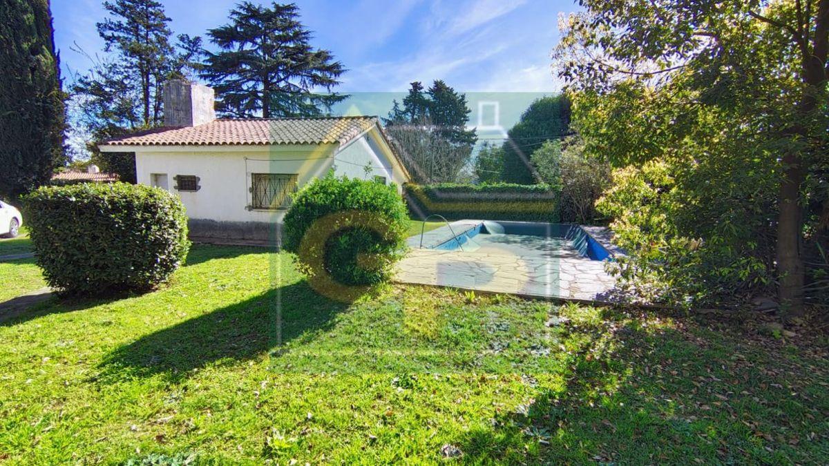 Foto de VENTA DE CASAQUINTA CON PISCINA A RECICLAR ZONA EZEIZA, imagen 1