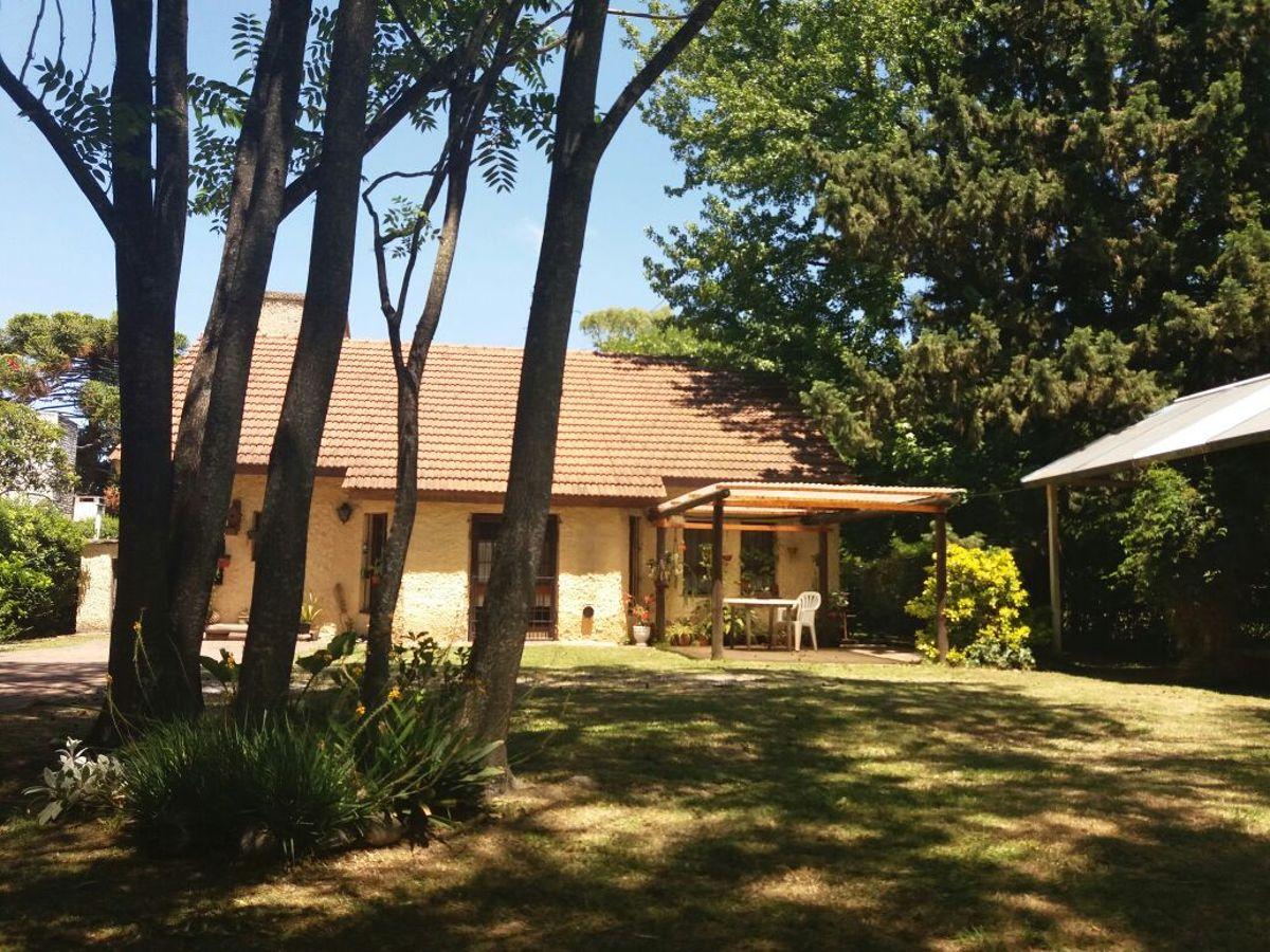 Foto de VENTA DE CASAQUINTA CON PILETA EN EZEIZA, imagen 2