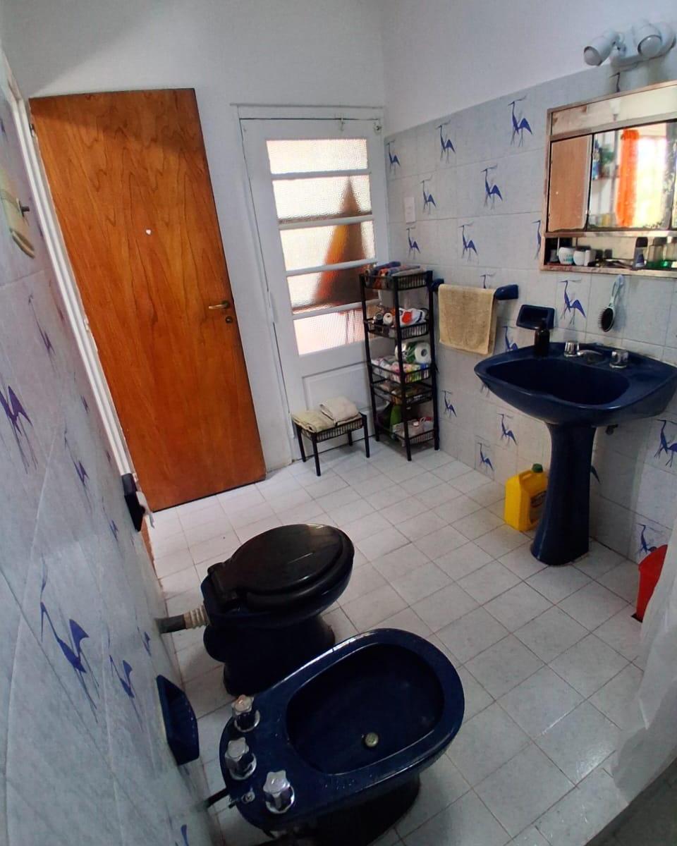 Dueño Directo Vende Casa, Remodelada Hace 3 Años. Valor a Charlar. 5