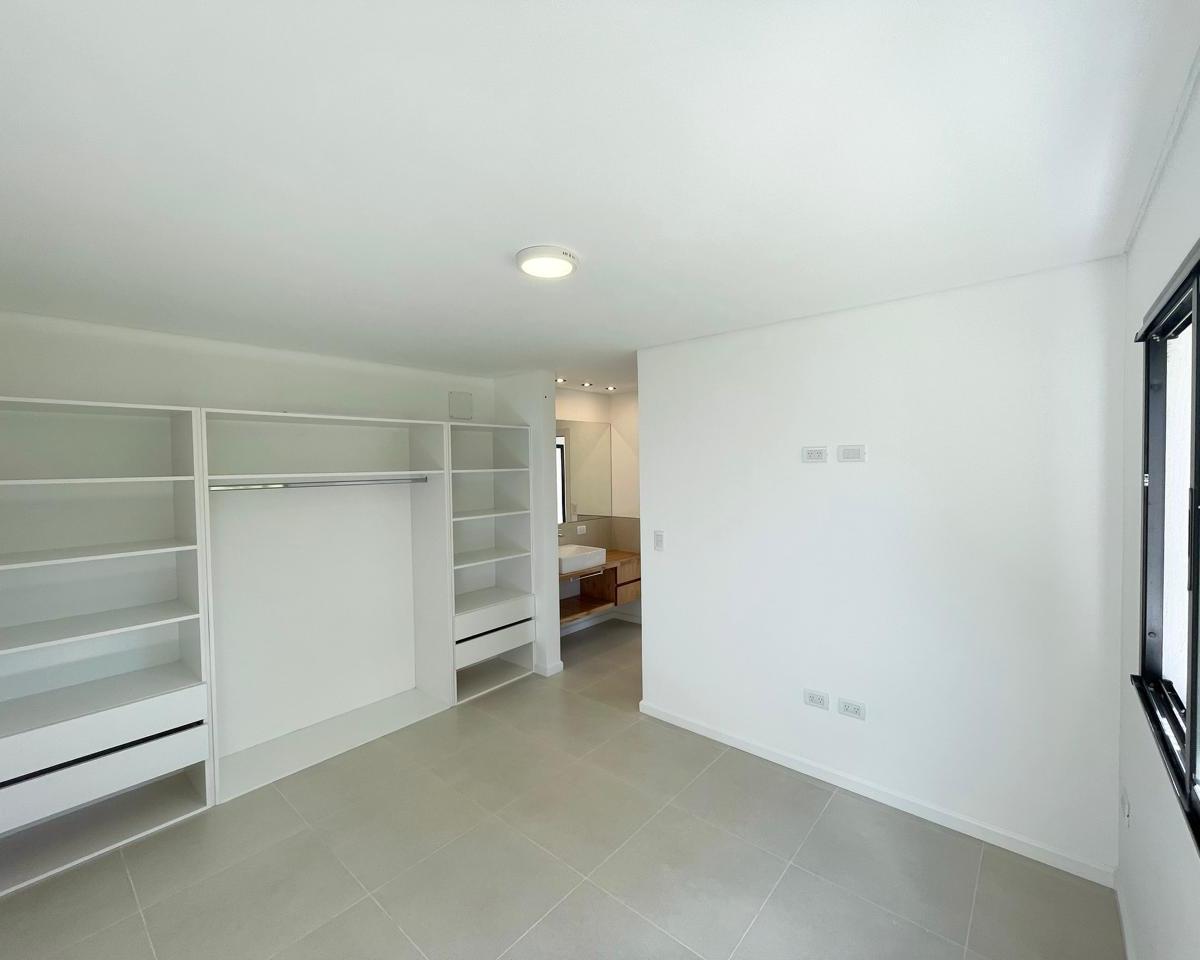 Venta Casa Minimalista a Estrenar Costa del Este 5