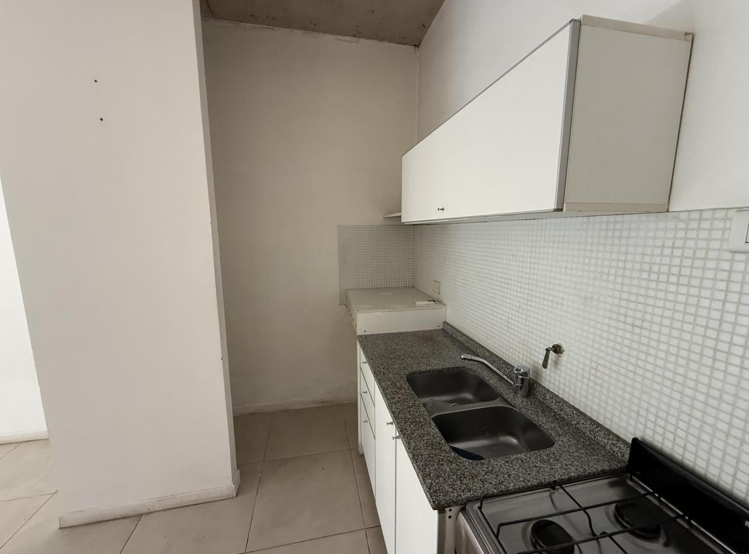 Venta departamento monoambiente Adrogue