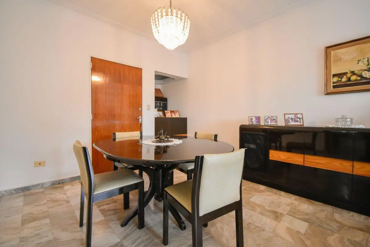 Semipiso de 92 m2 4amb-Muy luminoso con cochera, dependencia y balcon terraza. 5