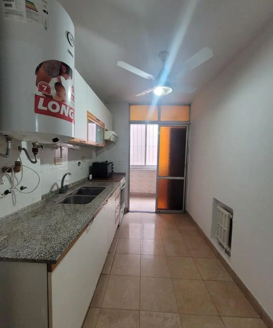 EN VENTA DEPARTAMENTO DE 3 DORMITORIOS EN RIOJA AL 1000 3