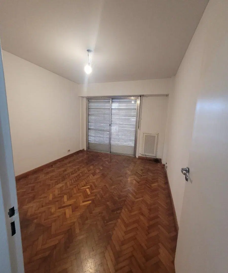 EN VENTA DEPARTAMENTO DE 3 DORMITORIOS EN RIOJA AL 1000 8
