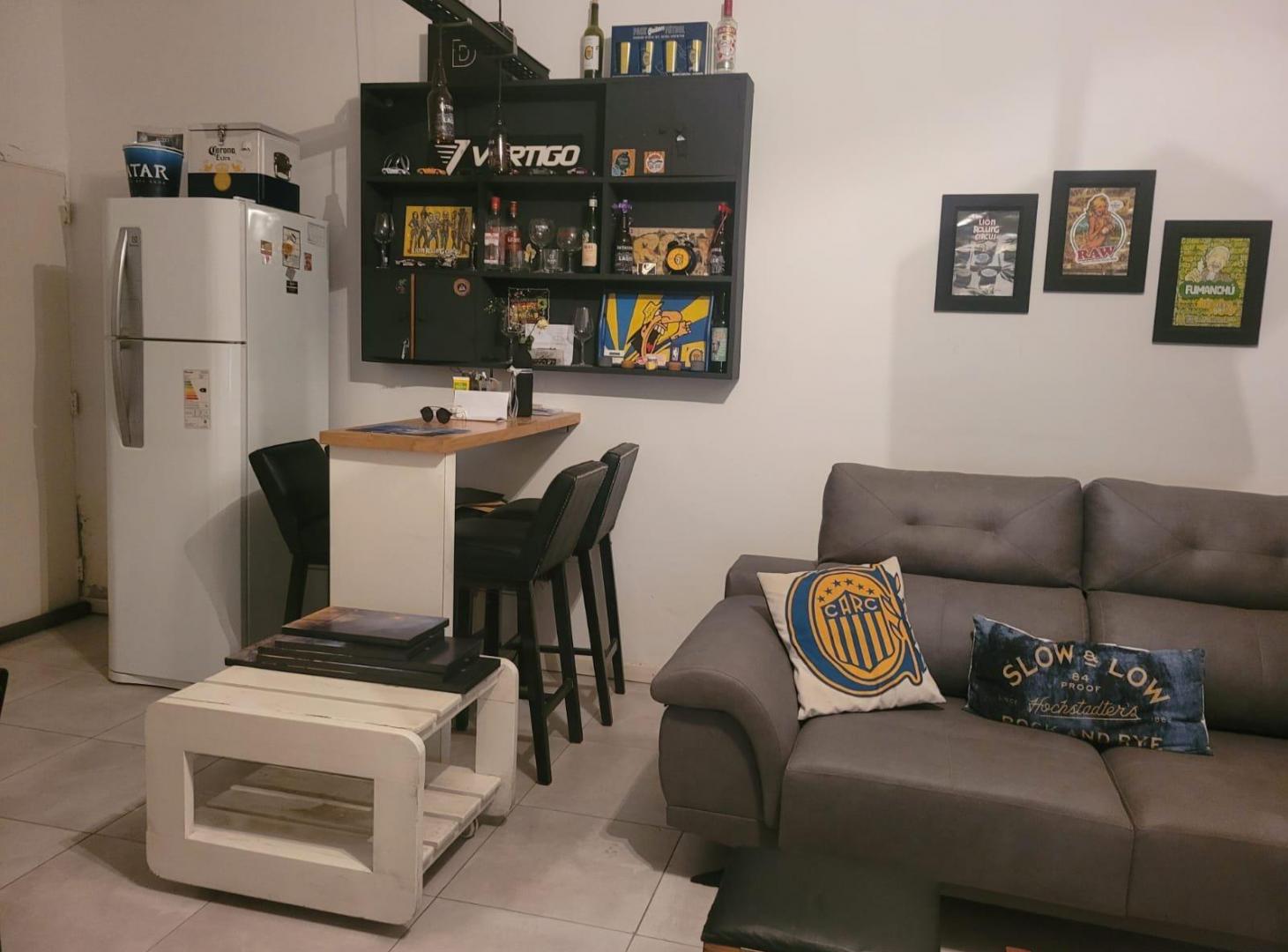 Foto de EN VENTA DEPARTAMENTO PLANTA ALTA EN PARAGUAY 3400 CON TERRAZA Y BALCÓN, imagen 4