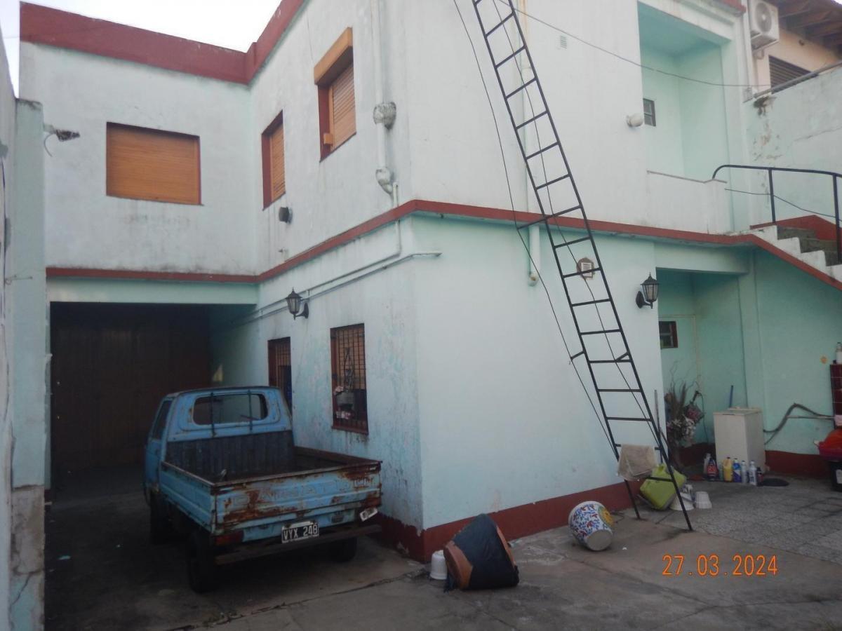 Lote Propio con Unidades en Block 4
