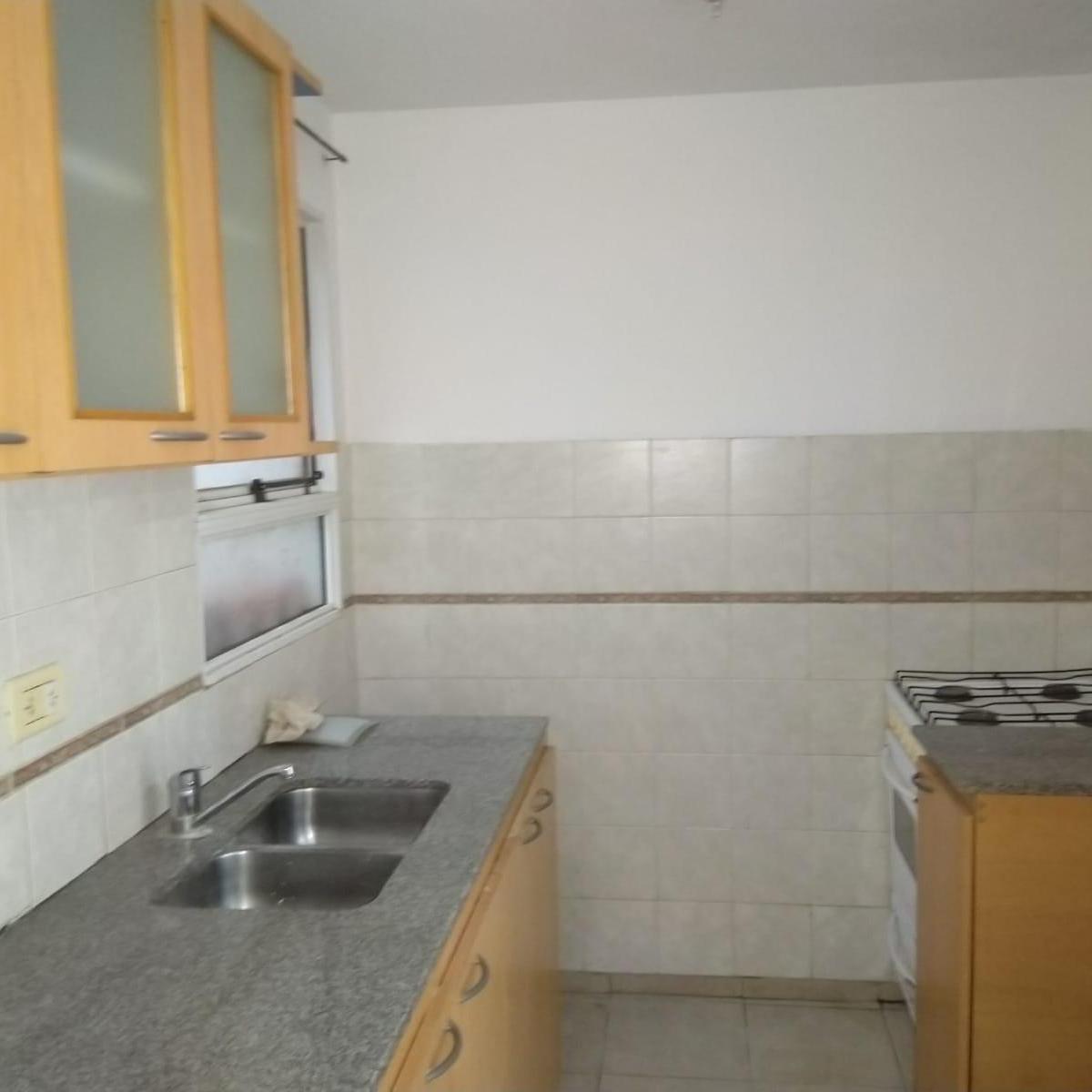 Venta — Departamento en Planta Baja. Excelente Zona 3