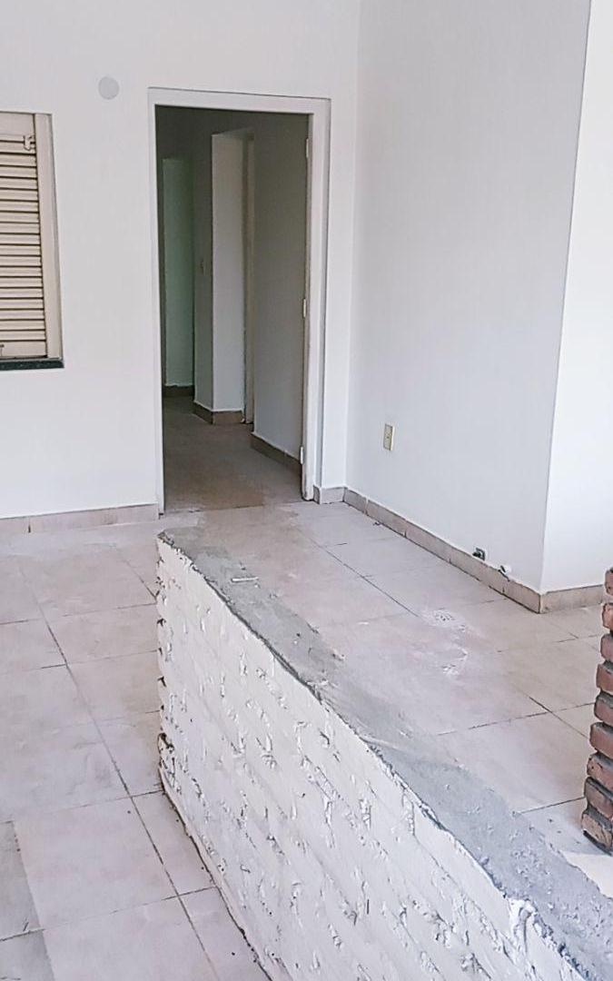 LOCAL COMERCIAL EN VENTA – AMPLIO FRENTE Y GRAN POTENCIAL COMERCIAL