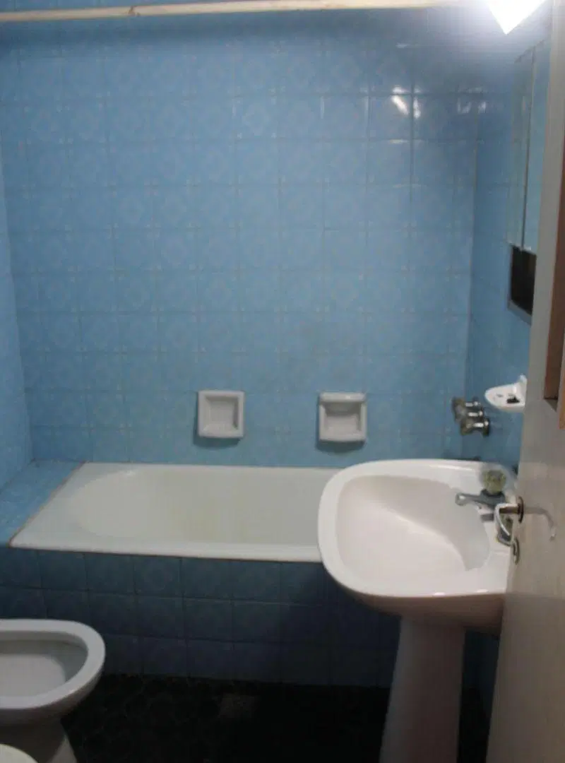 Casa 3 Dormitorios Con Quincho, Parrillero Y Terraza En Alberdi 2