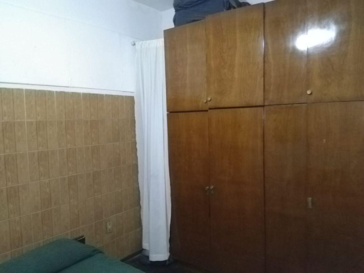 Casa Al Frente De 2 Dormitorios Con Patio Y Terraza