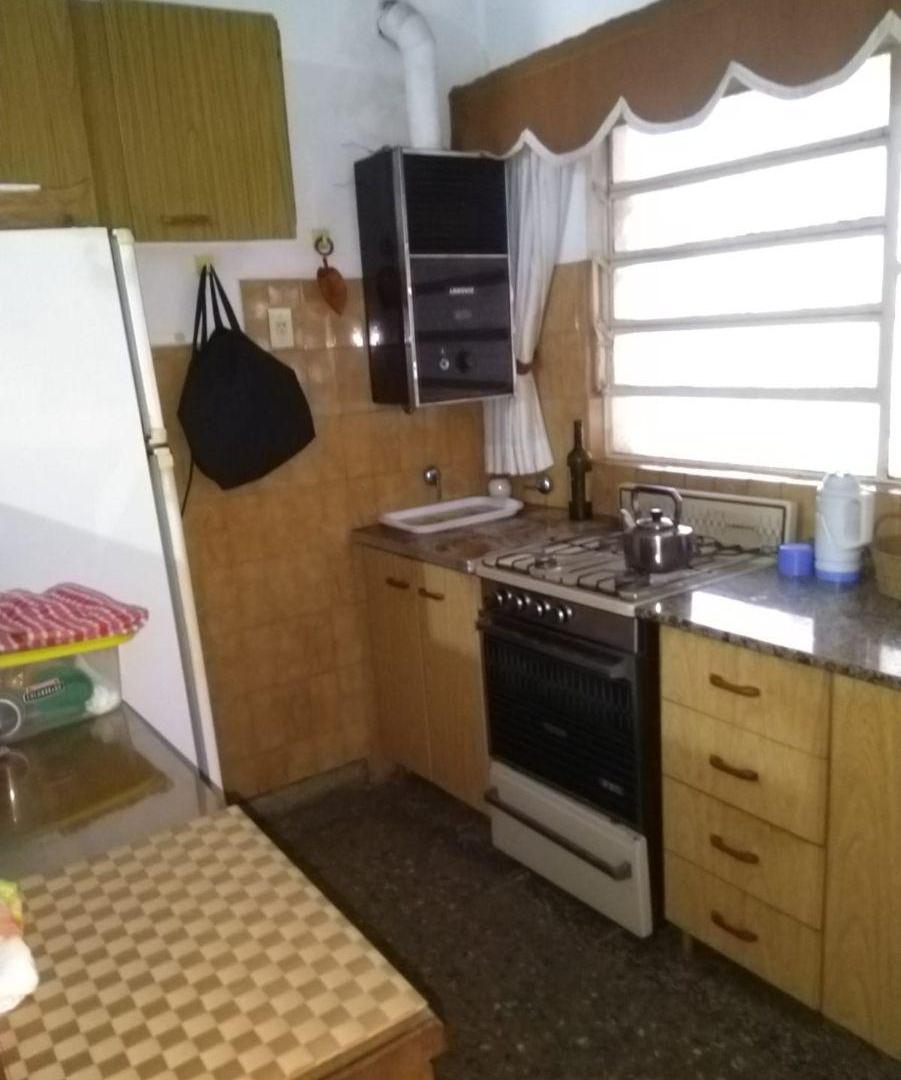 Casa Al Frente De 2 Dormitorios Con Patio Y Terraza