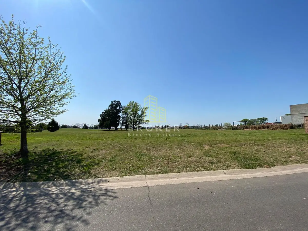 Lote en Venta en Haras Santa María - Barrio Los Robles 4