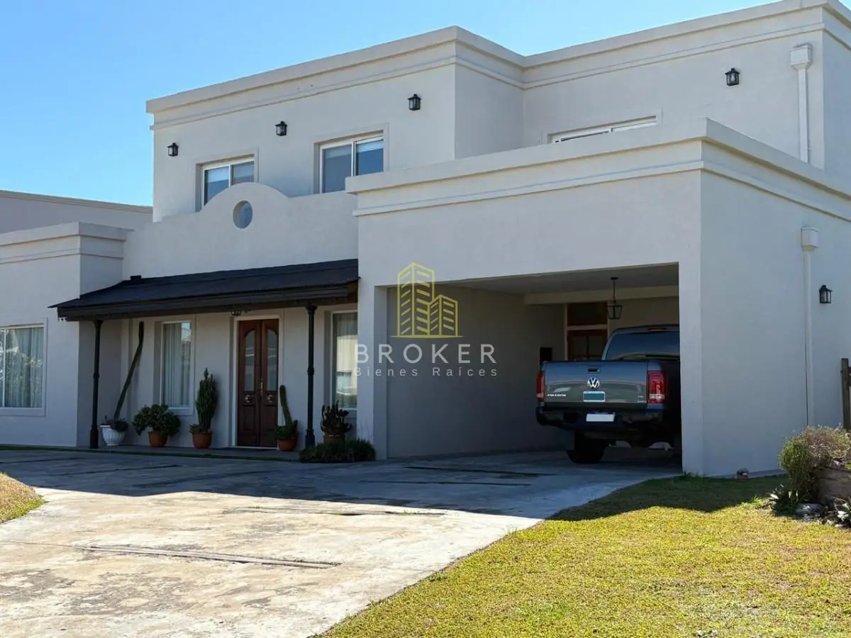 Venta Casa 3 dormitorios en Haras Santa María, Barrio Los Robles 2