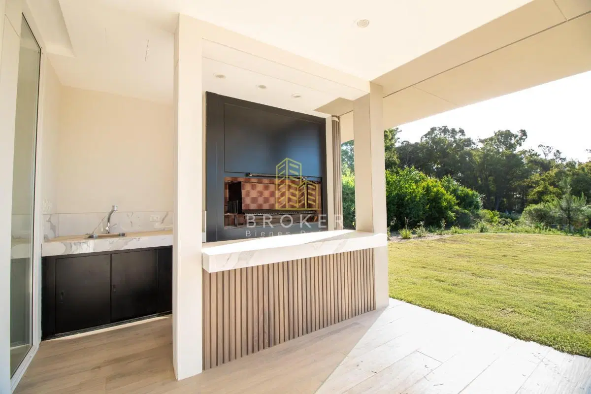 venta casa barrio privado punta del este Montoya la barra 5