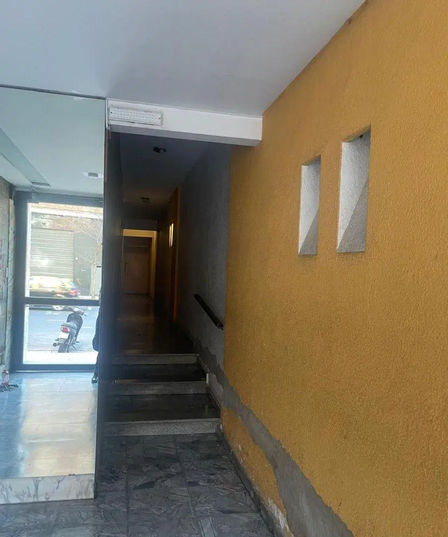 MONOAMBIENTE CON KITCHENETTE Y BALCON FRANCÉS EN ALMAGRO. OPORTUNIDAD! 5