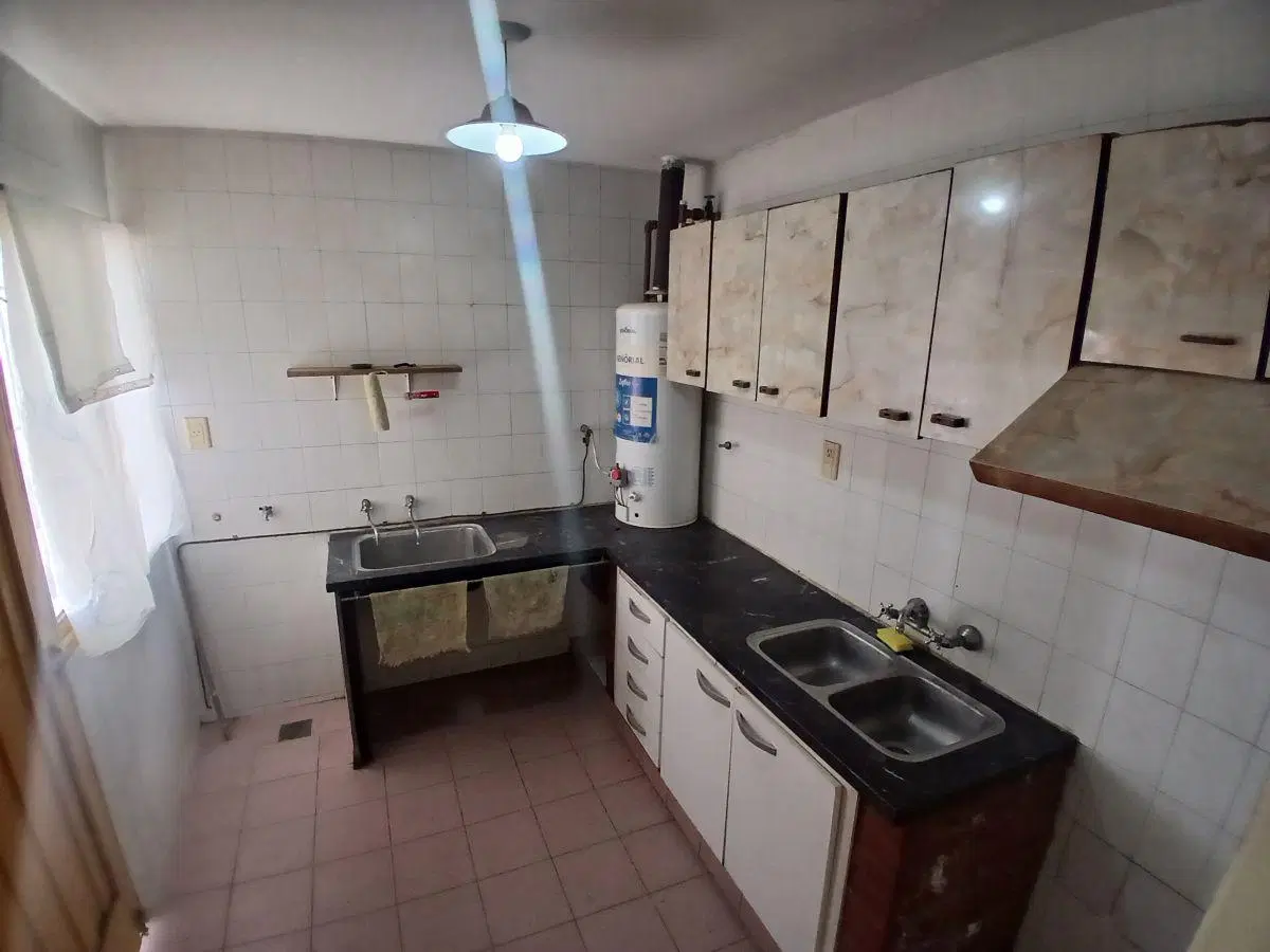 Amplia Casa de 3 dormitorios con patio en alquiler en Luján de Cuyo 2