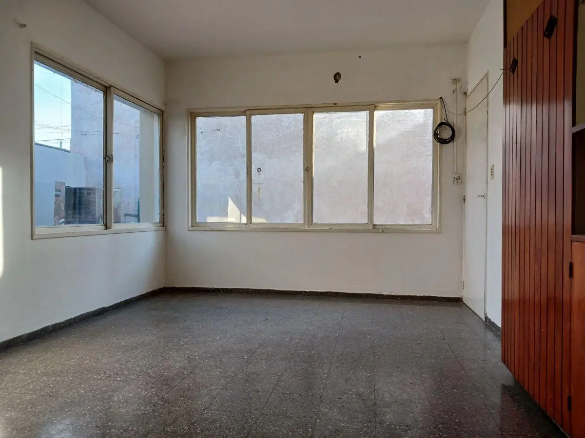 Casa en Alquiler Interna 3 Dormitorios - Excelente Ubicación a 1 Cuadra de la Plaza de Maipú 5