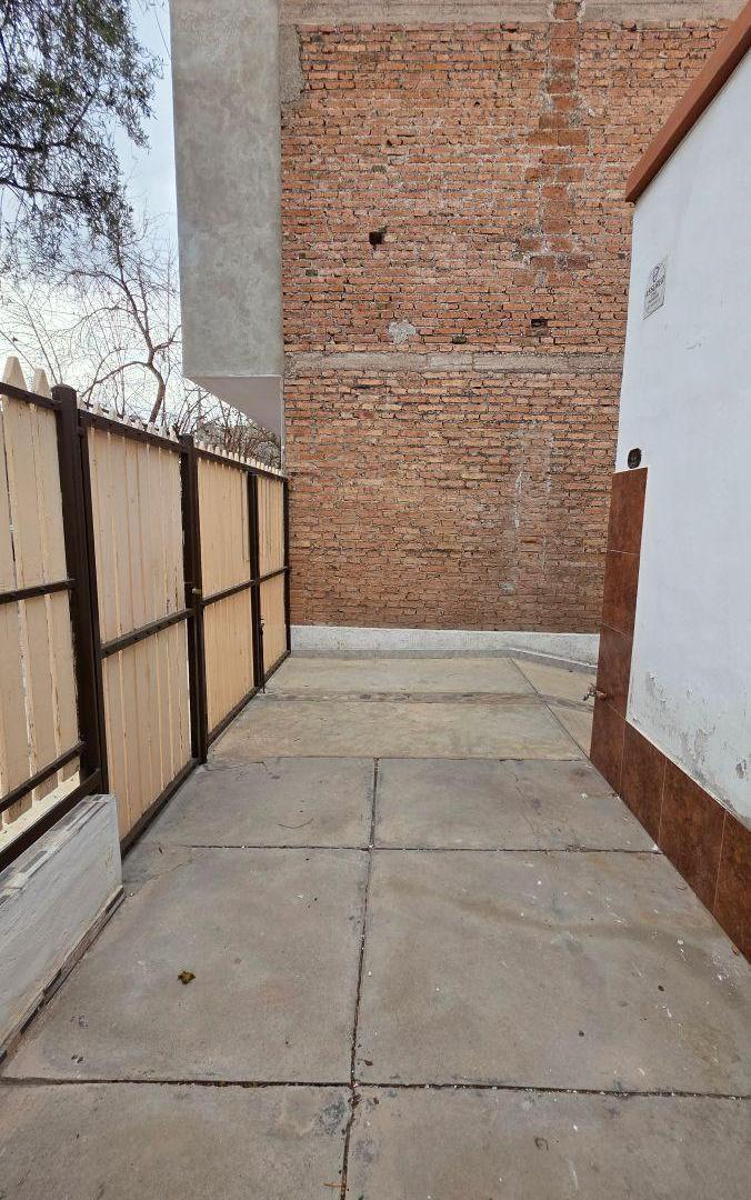 Foto de Alquiler en el centro de Maipú - 2 dormitorios y patio parquizado, imagen 2
