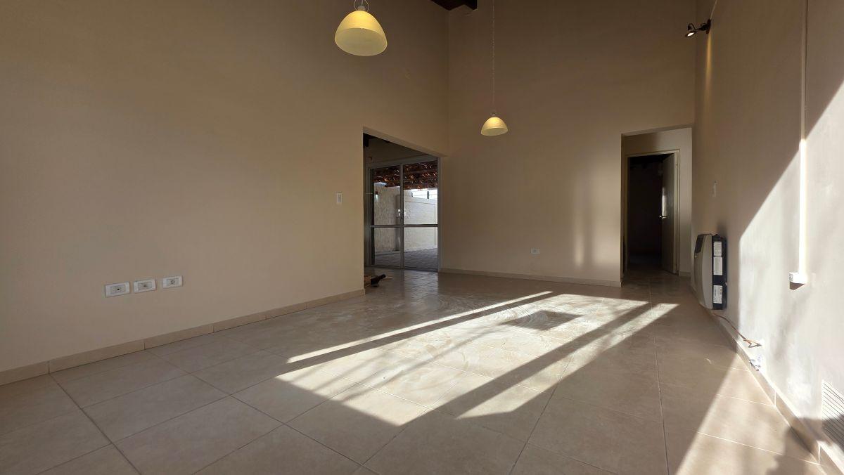 Foto de Casa Moderna en Barrio Privado El Recodo – Seguridad y Excelente, imagen 2