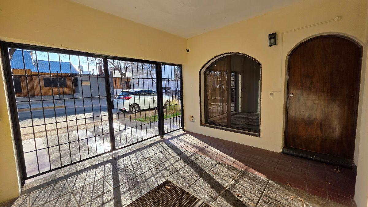 Foto de Alquiler de Casa: uso comercial / profesional en pleno radio céntrico, imagen 4