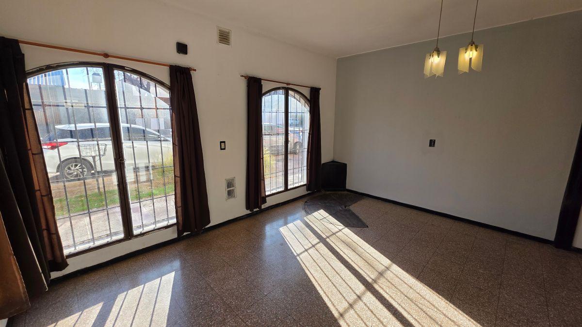 Foto de Alquiler de Casa: uso comercial / profesional en pleno radio céntrico, imagen 5